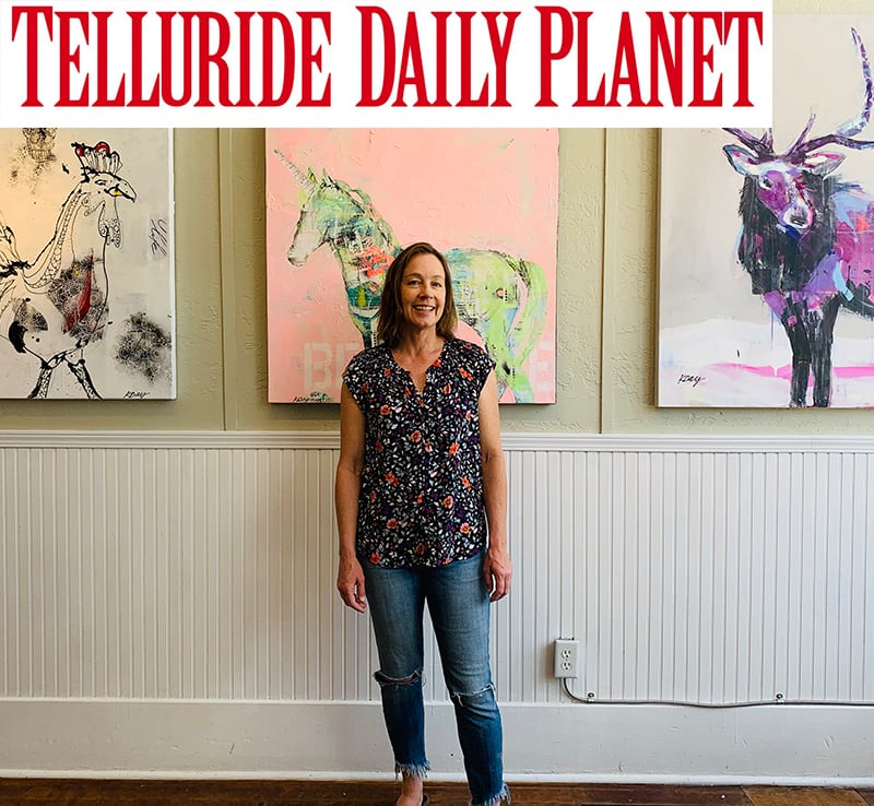 Kellie-at-610-Gallery-show-800